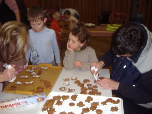 Klub dobré pohody - Babičky čtou z babičky a pečení perníčků - 11.12.2008